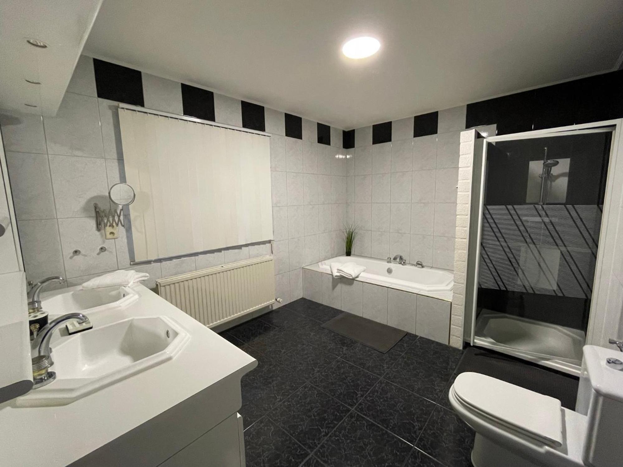 Vakantiewoning Villa 35 Maasmechelen Esterno foto