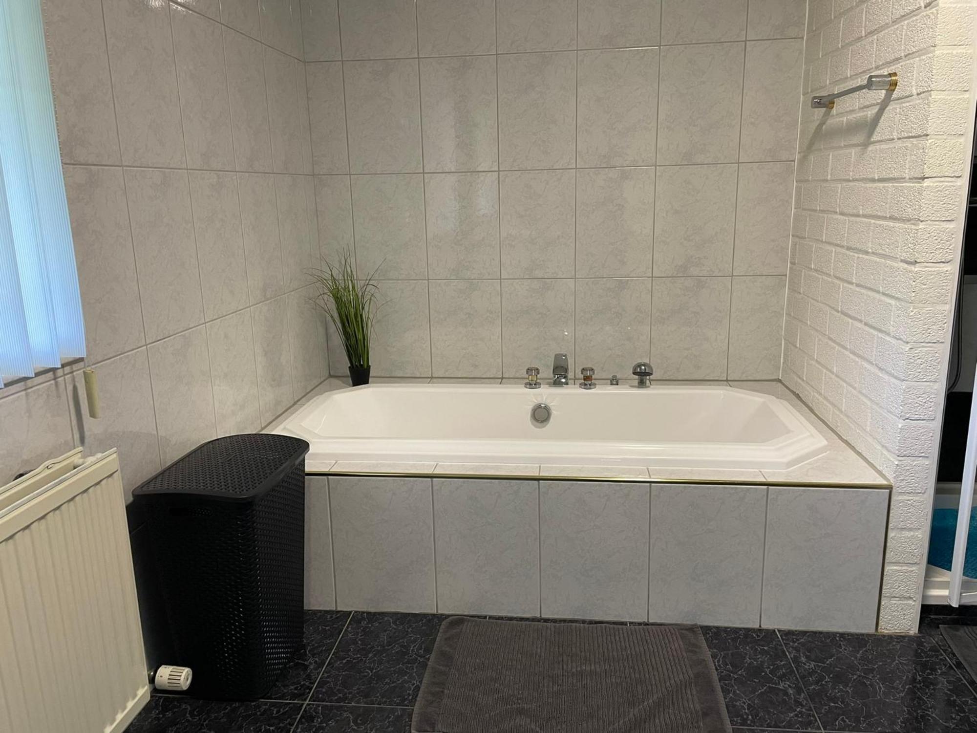 Vakantiewoning Villa 35 Maasmechelen Esterno foto